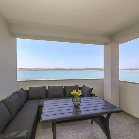 Gazic, No 4 Appartement