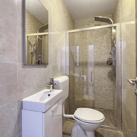 Appartement Gazic, No 4 *