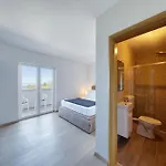 Gazic, No 4 * Zára