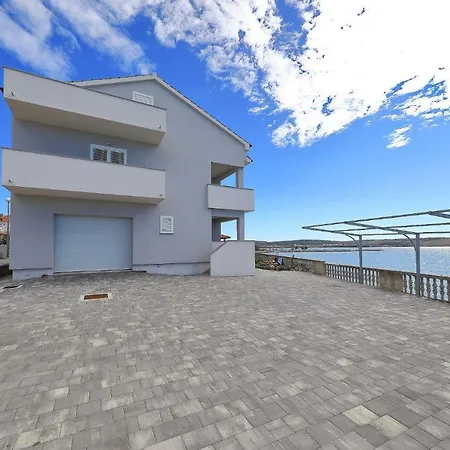 Gazic, No 4 Appartement
