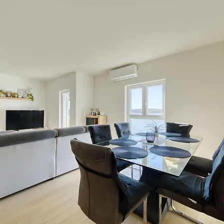 Gazic, No 4 公寓 *