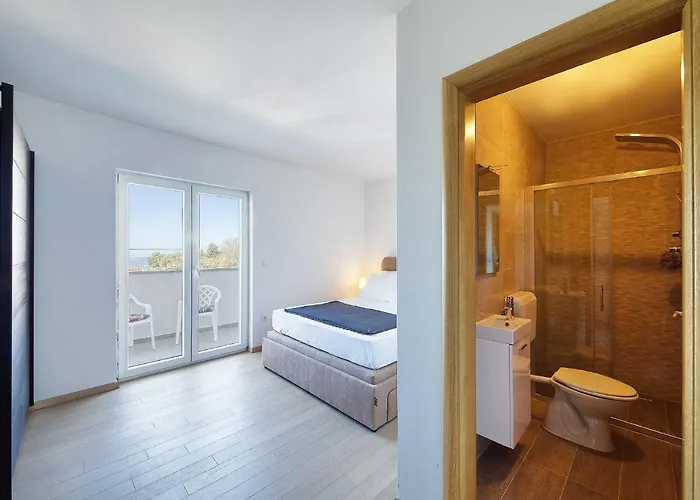Appartement Gazic, No 4 *